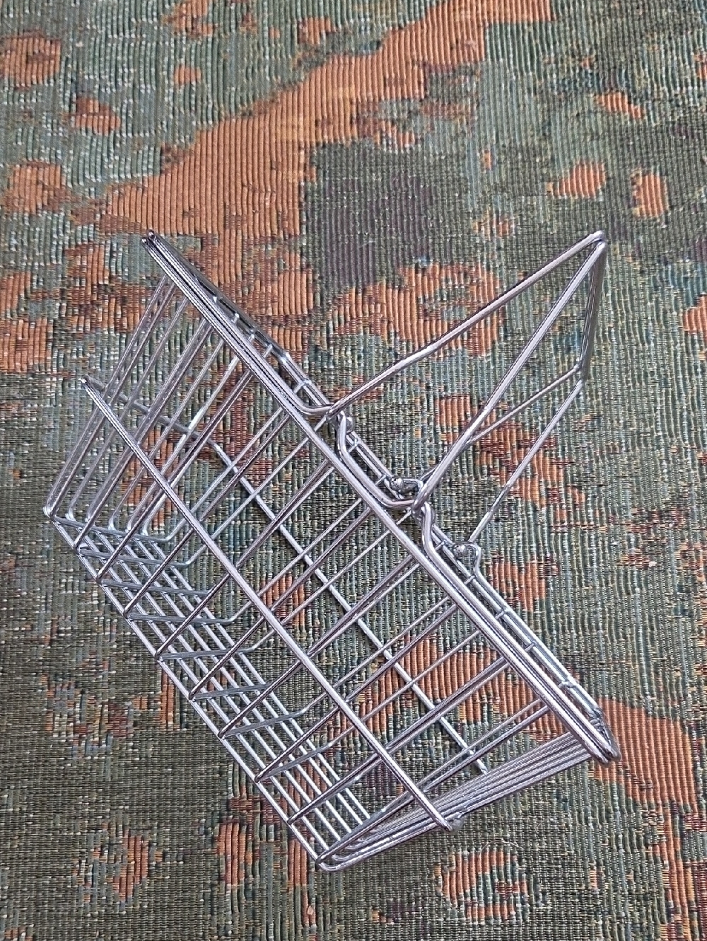 CHROME WIRE STORAGE BASKETS WITH HANDLES